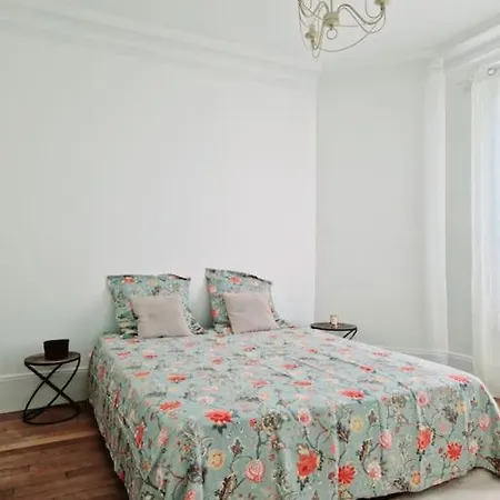 Grande Maison En Bords De Marne - 25 Min De Paris Holiday home Creteil