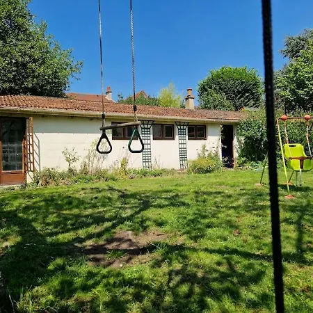 Holiday home Grande Maison En Bords De Marne - 25 Min De Paris *
